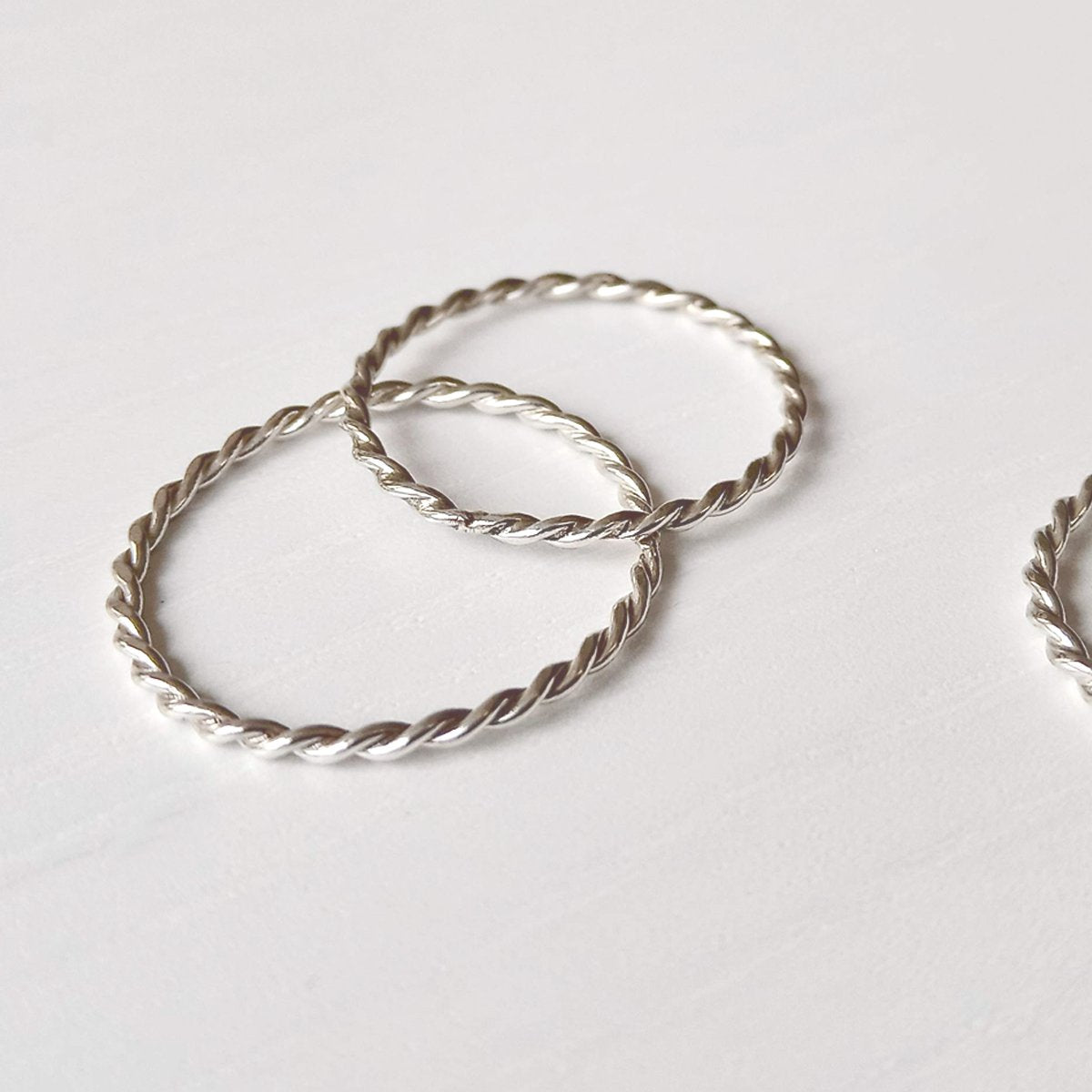 anillo-plata-fino-trenza-3.jpg