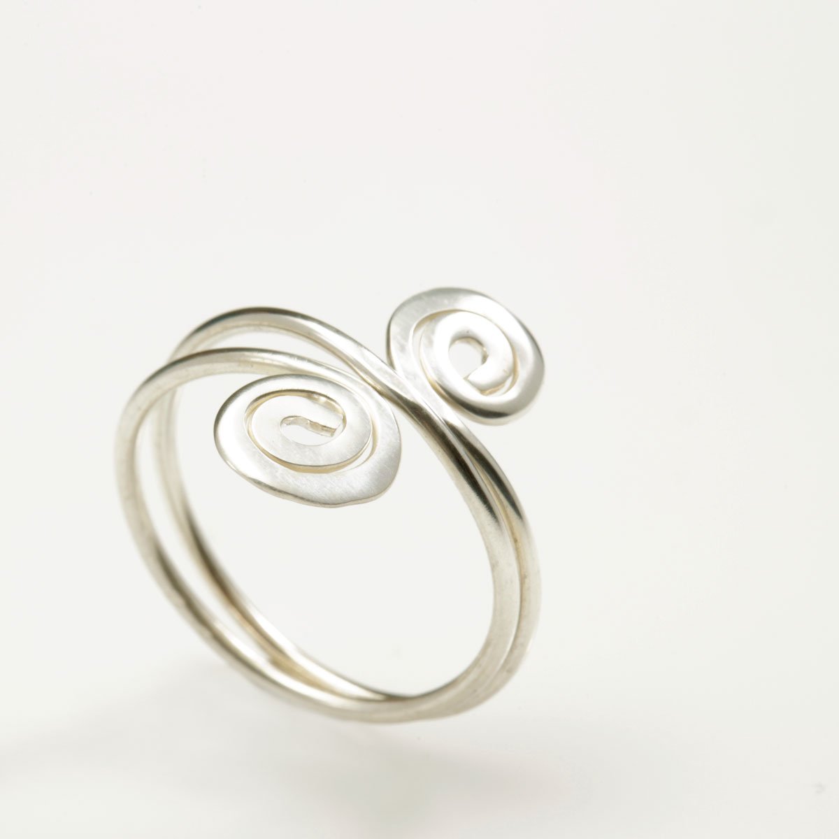 anillo-plata-hilo-fino-dos-espirales-2.jpg