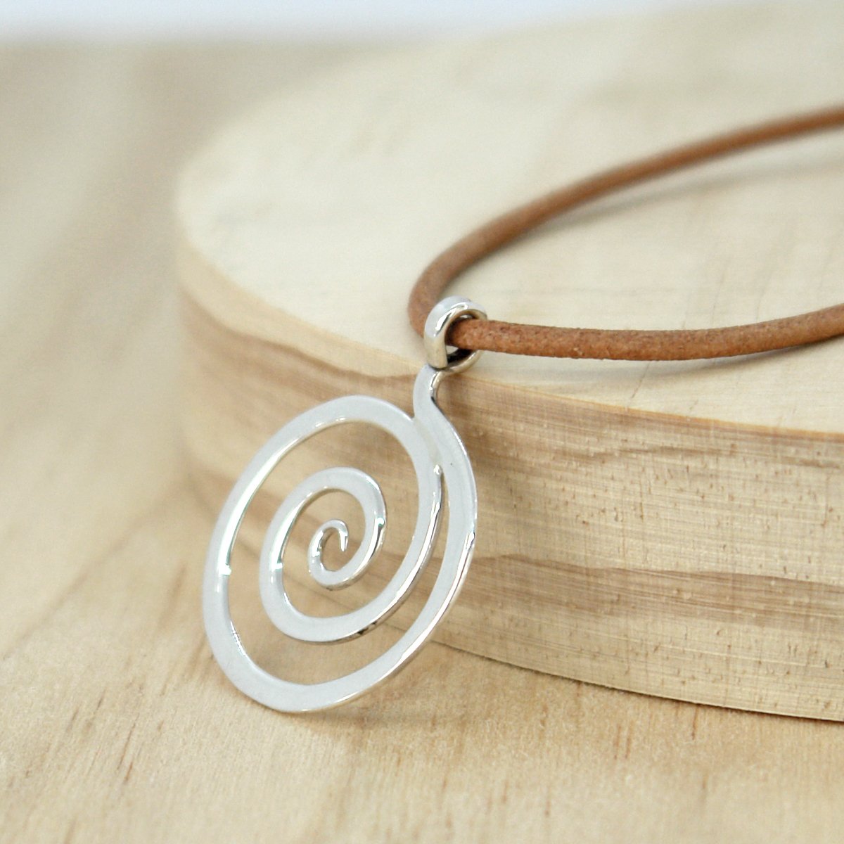 colgante-plata-espiral-mediano-1.jpg