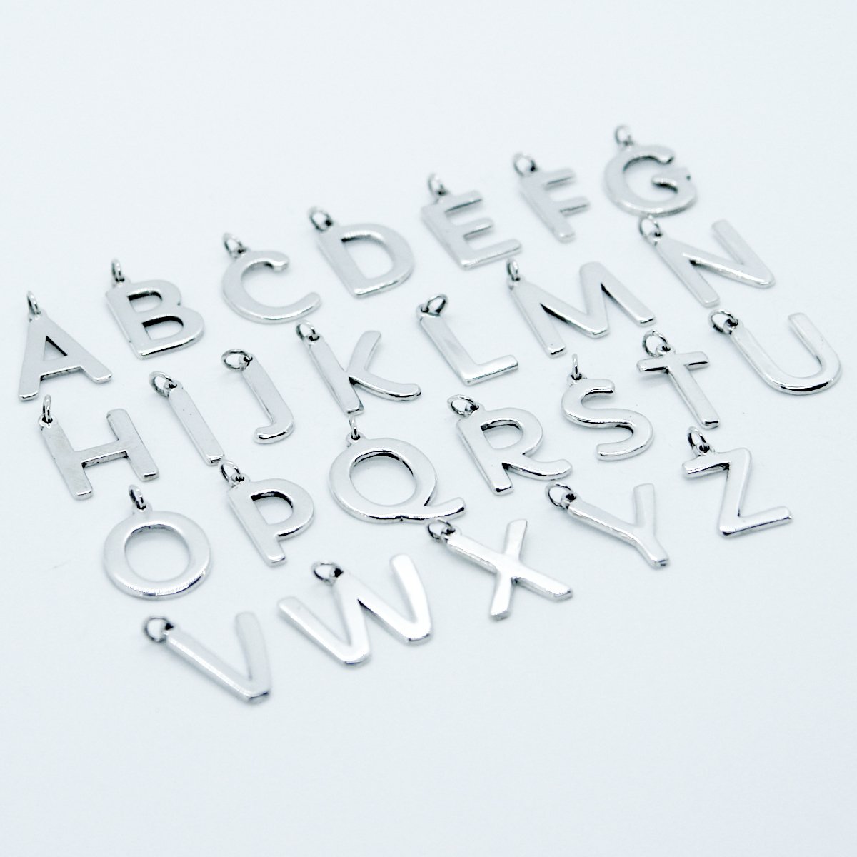 colgante-plata-letras-1.jpg