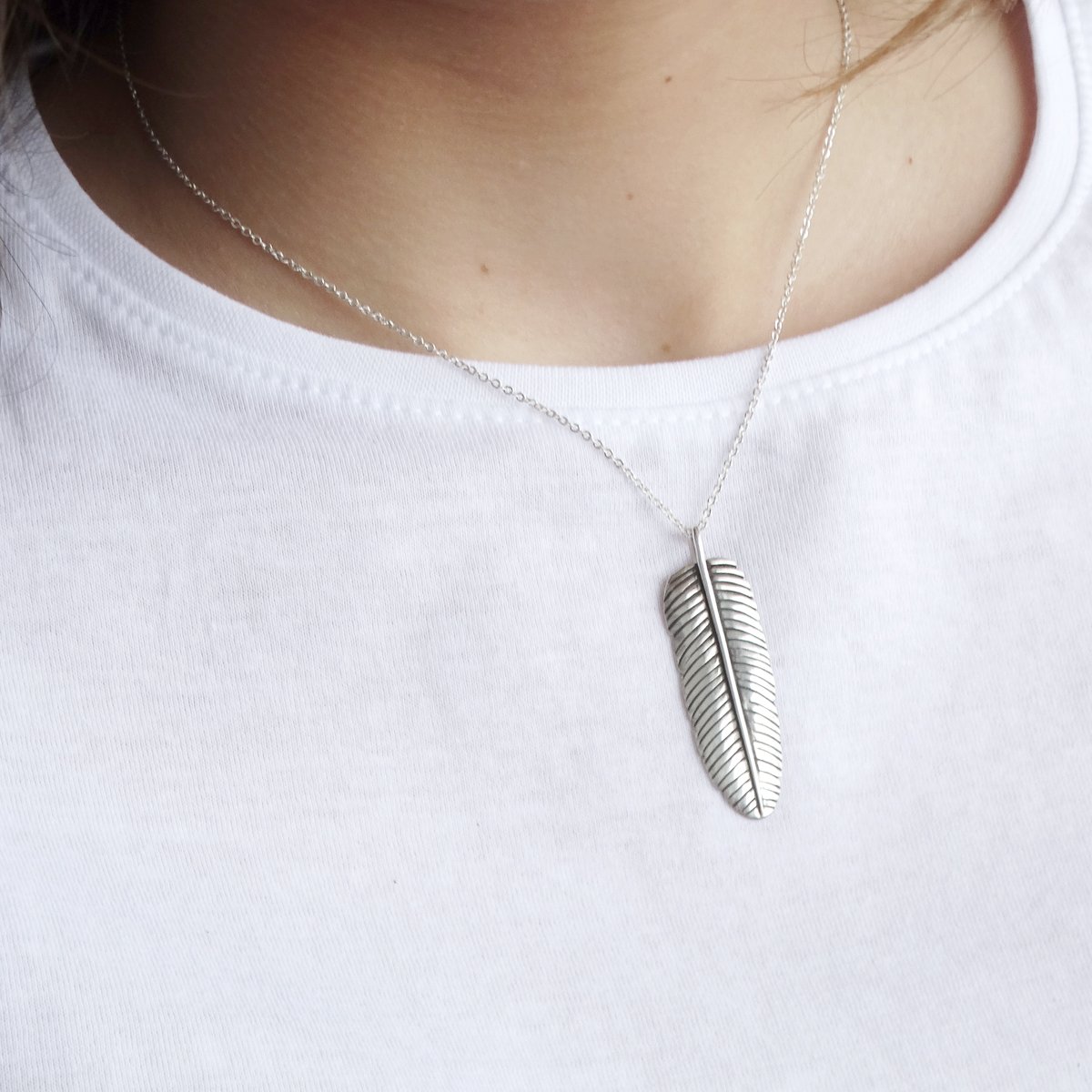 colgante-plata-pluma-2.jpg