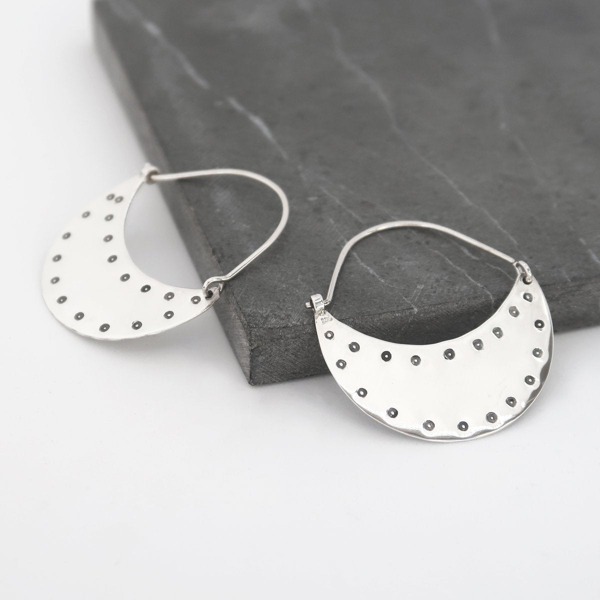 pendientes-aros-luna-puntos-3.jpg