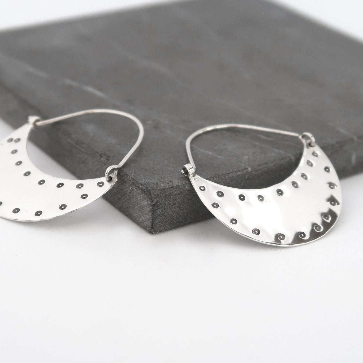 pendientes-aros-luna-puntos-4.jpg