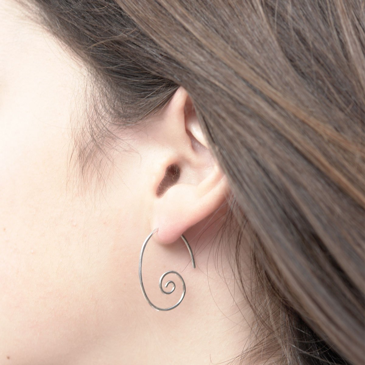 pendientes-aros-plata-espiral-ovalada-1.jpg