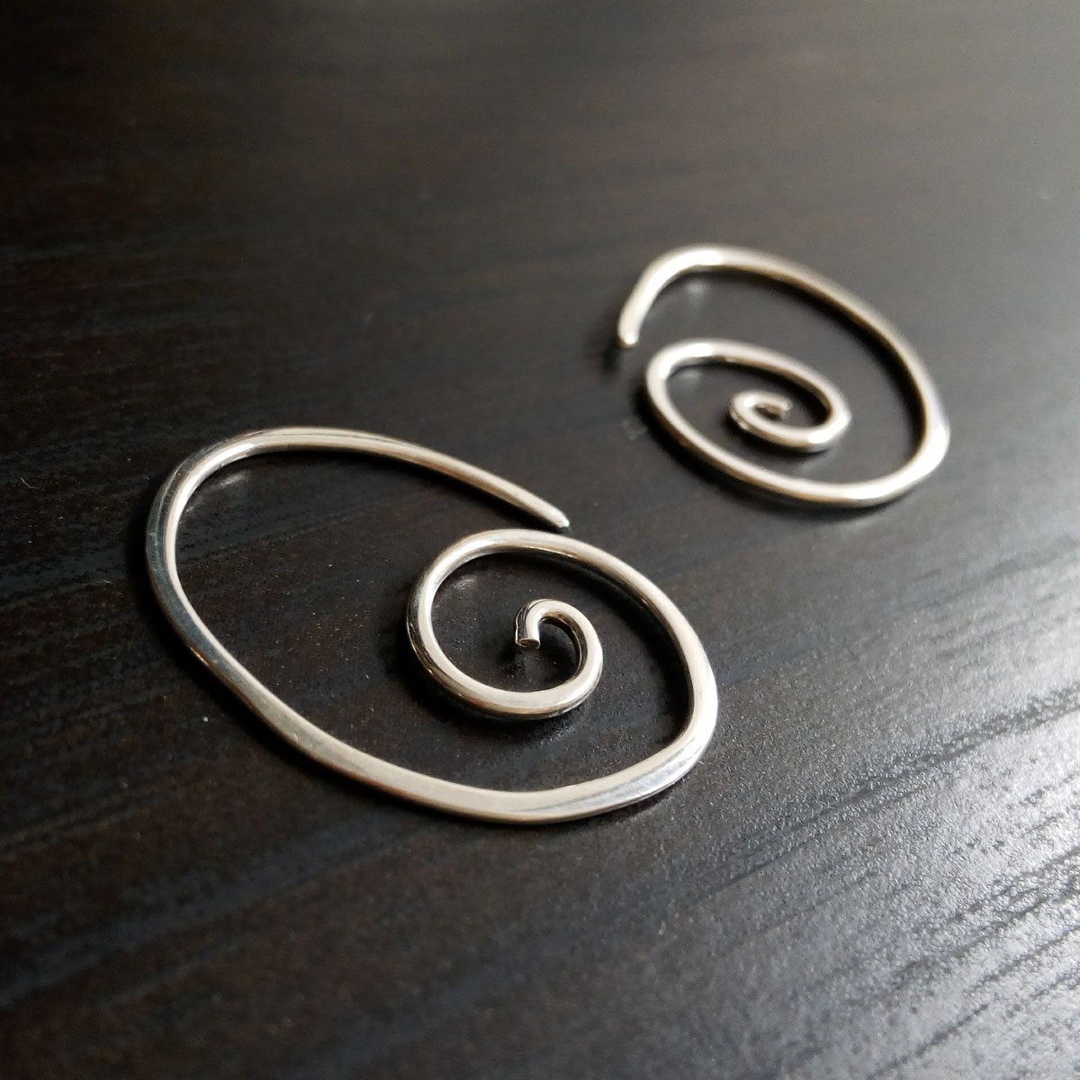 pendientes-aros-plata-espiral-ovalada-2.jpg