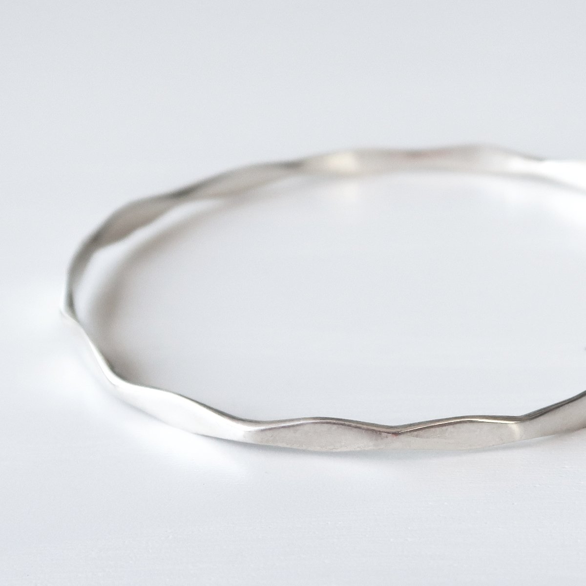 pulsera-plata-fina-rectas-1.jpg