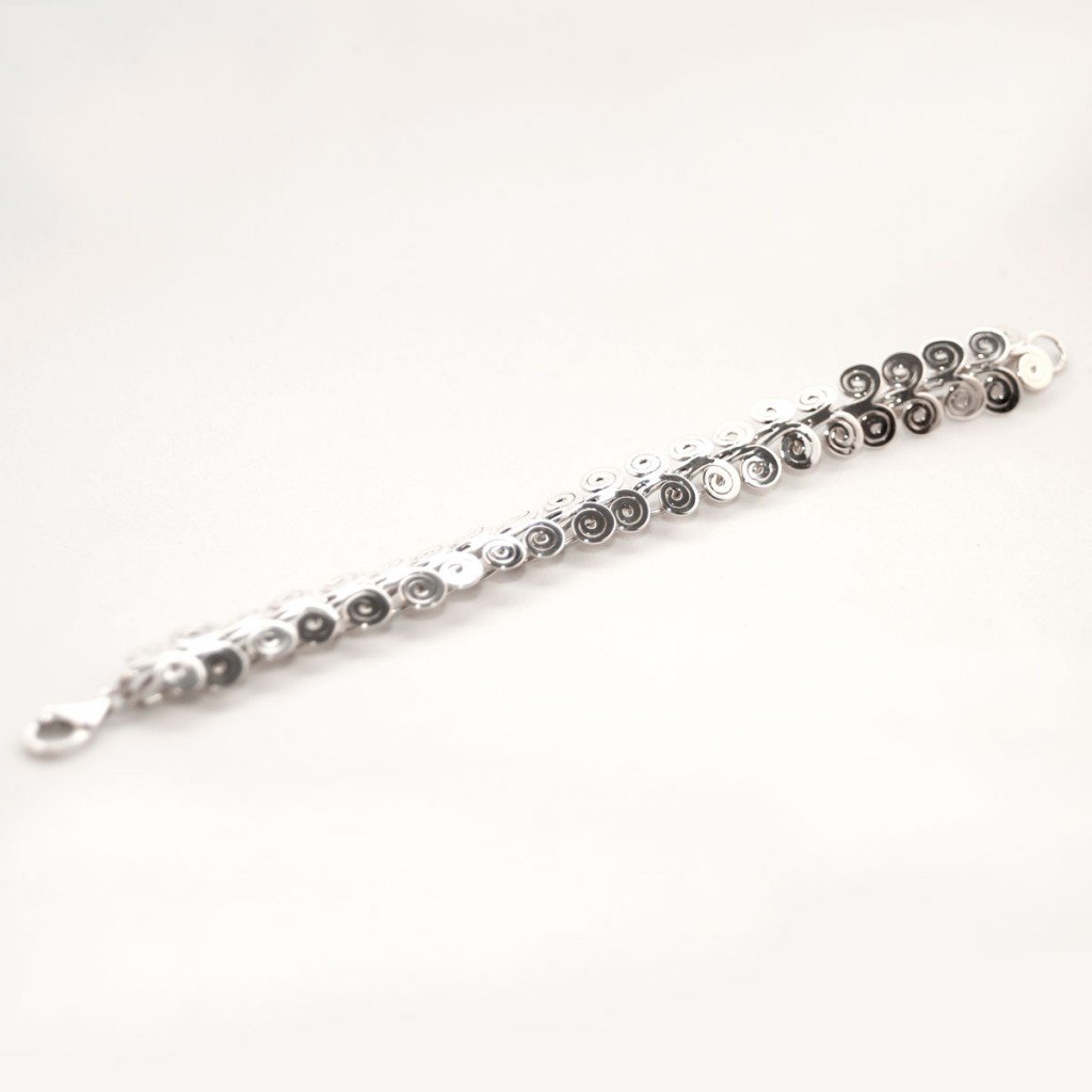 Pulsera de plata gusano abierta